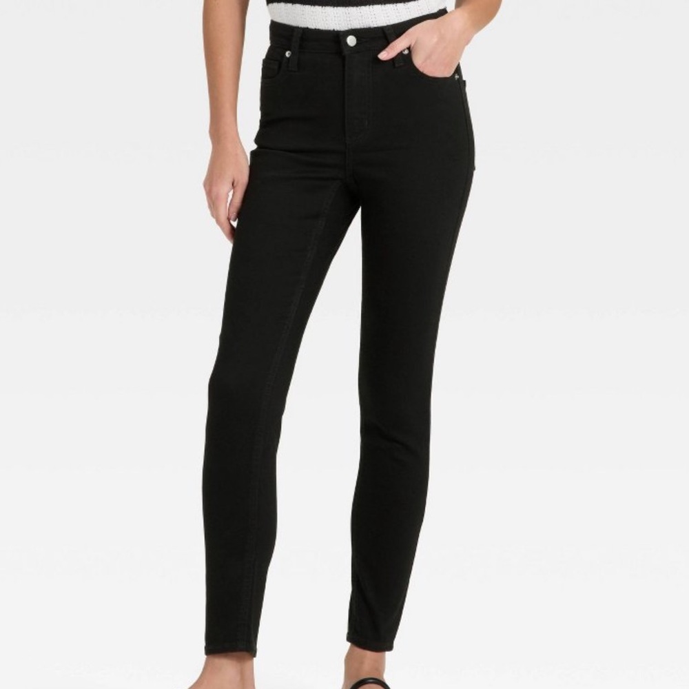 High-Rise Everyday Skinny Jeans (2/R)